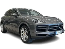 Harmaa Käytetty 2020 Porsche Cayenne Katumaasturi | 71 400 €