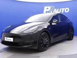 Musta Käytetty 2024 Tesla Model Y Performance Katumaasturi | 47 890 € (Hieman kallis)
