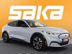 Käytetty 2022 Ford Mustang Mach-E Katumaasturi | 30 800 € (Supertarjous)