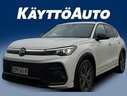 Oryxweiss Käytetty 2025 VW Tiguan R-line Edition Katumaasturi | 53 900 €
