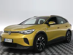 Keltainen Käytetty 2021 VW ID.4 Pro Performance Katumaasturi | 26 900 € (Perustarjous)