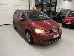 Käytetty 2013 VW Touran Tila-auto | 7 900 € (Perustarjous)