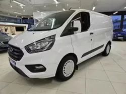 Valkoinen Käytetty 2018 Ford Transit Custom Limited Van | 25 880 € (Perustarjous)
