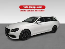 Valkoinen Käytetty 2020 Mercedes E200 Farmari | 17 980 € (Supertarjous)