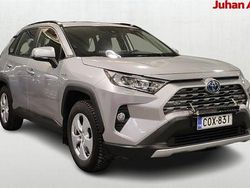 Hopea Käytetty 2020 Toyota RAV4 Active Katumaasturi | 33 990 € (Perustarjous)