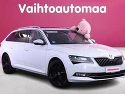 Käytetty 2016 Skoda Superb Style Farmari | 27 900 € (Hieman kallis)