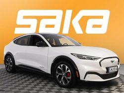 Käytetty 2021 Ford Mustang Mach-E Katumaasturi | 28 900 € (Hieman kallis)