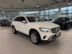 Käytetty 2022 Mercedes GLC300e Business Katumaasturi | 28 990 € (Hyvä tarjous)