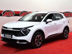 Valkoinen Käytetty 2023 Kia Sportage LX Katumaasturi | 28 400 € (Hieman kallis)