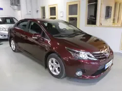 Punainen Käytetty 2012 Toyota Avensis Sol Sedan | 13 950 € (Perustarjous)