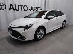 Valkoinen Käytetty 2023 Toyota Corolla Edition Farmari | 29 900 € (Hieman kallis)