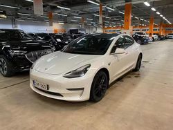 Käytetty 2019 Tesla Model 3 Standard Range Sedan | 18 800 € (Perustarjous)