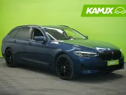 Sininen Käytetty 2021 BMW 520 Sport Line Farmari | 30 970 € (Hieman kallis)