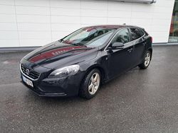 Musta Käytetty 2015 Volvo V40 Business Edition Viistoperä | 11 880 € (Perustarjous)
