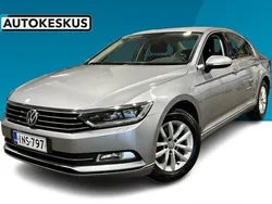 Sininen Käytetty 2018 VW Passat Comfortline Sedan | 15 990 € (Hyvä tarjous)