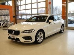 Käytetty 2021 Volvo V60 Momentum Farmari | 25 900 € (Perustarjous)