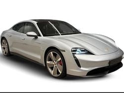 Käytetty 2020 Porsche Taycan 4S Sedan | 63 690 € (Perustarjous)