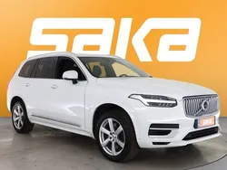 Valkoinen Käytetty 2022 Volvo XC90 Inscription Katumaasturi | 41 880 € (Supertarjous)