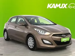 Hopea / harmaa Käytetty 2013 Hyundai i30 Comfort Sedan | 4 890 € (Kallis)