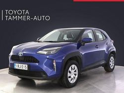 Sininen Käytetty 2023 Toyota Yaris Cross Active Katumaasturi | 25 480 € (Perustarjous)