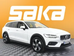 Käytetty 2020 Volvo V60 CC Business Edition Farmari | 30 900 € (Hyvä tarjous)