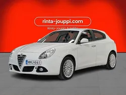 Valkoinen Käytetty 2016 Alfa Romeo Giulietta Distinctive Viistoperä | 13 690 €