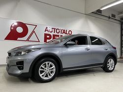 Hopea Käytetty 2022 Kia XCeed EX Katumaasturi | 23 490 € (Hieman kallis)