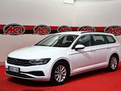 Valkoinen Käytetty 2021 VW Passat Farmari | 18 900 € (Perustarjous)