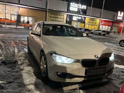 Käytetty 2013 BMW 320 Sport Line Farmari | 10 900 € (Kallis)