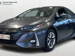 Harmaa Käytetty 2018 Toyota Prius Active Viistoperä | 19 790 € (Hieman kallis)