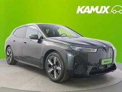 Hopea / harmaa Käytetty 2024 BMW iX Comfort Edition Katumaasturi | 56 900 € (Perustarjous)