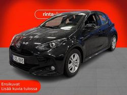 Musta Käytetty 2021 Toyota Yaris Hybrid Active Viistoperä | 17 800 € (Perustarjous)