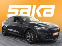 Musta Käytetty 2021 Ford Mustang Mach-E Katumaasturi | 32 890 € (Perustarjous)
