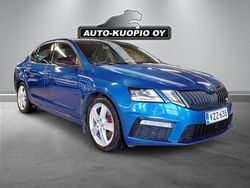 Sininen Käytetty 2018 Skoda Octavia RS Viistoperä | 16 980 € (Perustarjous)
