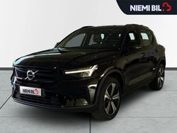 Käytetty 2023 Volvo XC40 Core Katumaasturi | 31 690 € (Perustarjous)