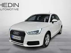 Valkoinen Käytetty 2015 Audi A1 Sportback Comfort Viistoperä | 11 900 € (Perustarjous)