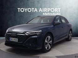 Sininen Käytetty 2023 Audi Q8 e-tron Katumaasturi | 54 890 € (Supertarjous)