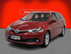 Punainen Käytetty 2016 Toyota Auris Touring Sports Active Farmari | 13 480 € (Hieman kallis)