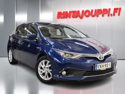 Sininen Käytetty 2017 Toyota Auris Hybrid Active Viistoperä | 11 470 € (Perustarjous)