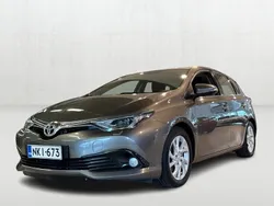 Harmaa Käytetty 2016 Toyota Auris Active Viistoperä | 9 250 € (Hyvä tarjous)