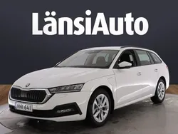 Valkoinen Käytetty 2023 Skoda Octavia Ambition Farmari | 29 800 € (Hieman kallis)
