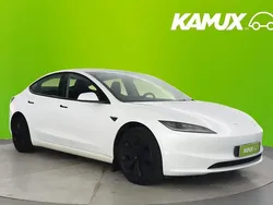 Valkoinen Käytetty 2023 Tesla Model 3 RWD Sedan | 35 900 € (Perustarjous)