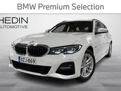 Valkoinen Käytetty 2022 BMW 330e M Sport Farmari | 33 700 € (Perustarjous)