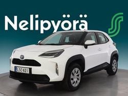Valkoinen Käytetty 2023 Toyota Yaris Cross Active Katumaasturi | 25 900 € (Hyvä tarjous)