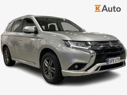 Käytetty 2019 Mitsubishi Outlander P-HEV Intense Katumaasturi | 19 900 € (Perustarjous)