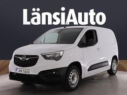 Valkoinen Käytetty 2022 Opel Combo Comfort Tila-auto | 16 990 € (Perustarjous)