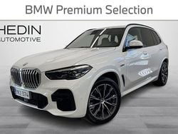 Valkoinen Käytetty 2022 BMW X5 M Sport Katumaasturi | 53 900 € (Perustarjous)