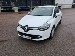 Käytetty 2014 Renault Clio IV Viistoperä | 5 990 € (Perustarjous)