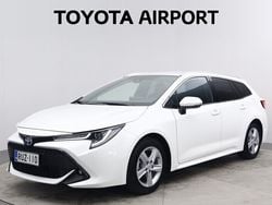 Valkoinen Käytetty 2023 Toyota Corolla Edition Farmari | 26 490 € (Hyvä tarjous)