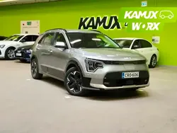Hopea / harmaa Käytetty 2023 Kia e-Niro 2 Katumaasturi | 30 490 € (Perustarjous)